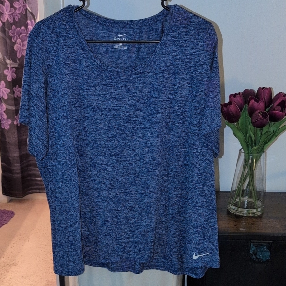 Nike Women's Heathered Blue Short Sleeve Tee